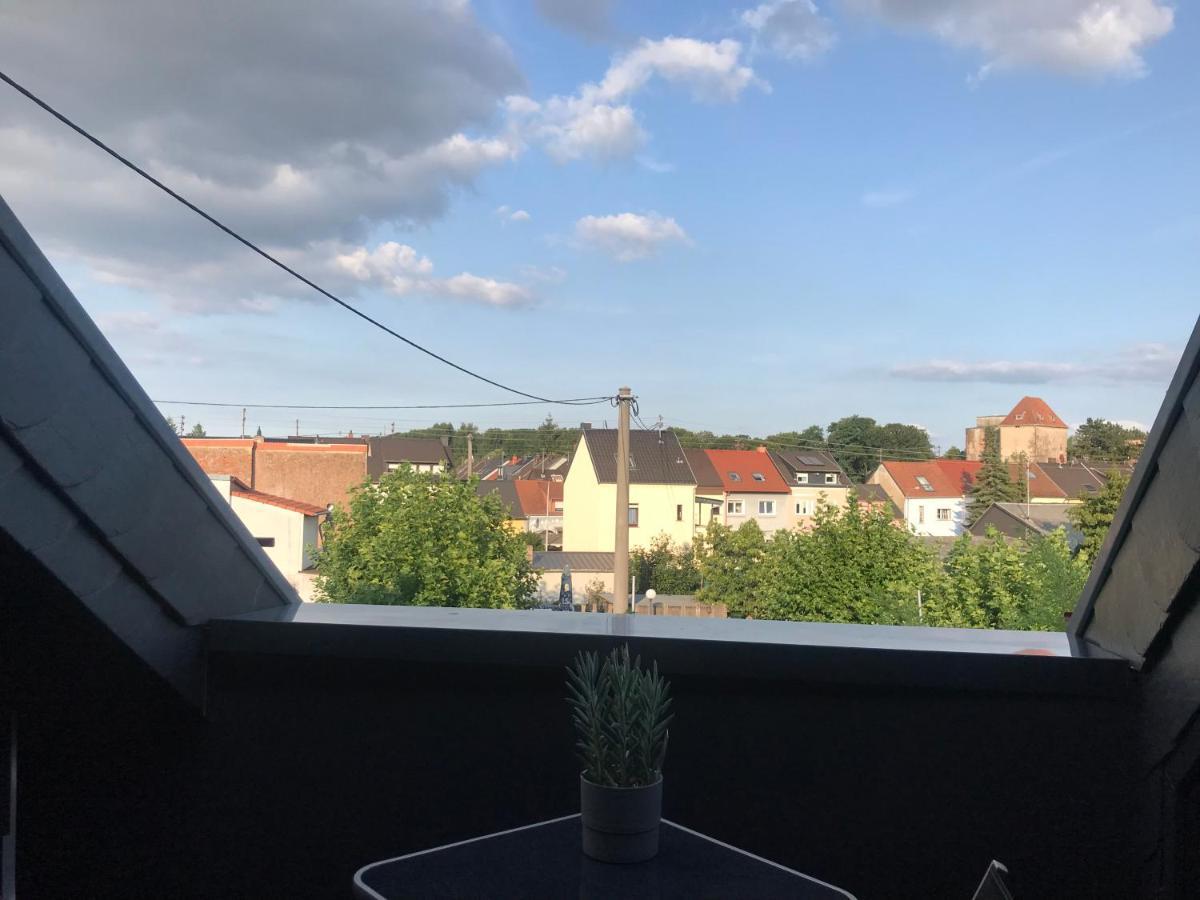 Apartment Mit Dachloggia Saarlouis Exterior photo